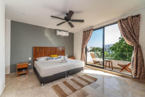 Studio Suite with Private Balcony, Rooftop Pool,Gym